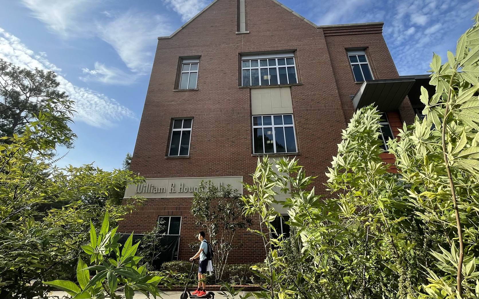 UF MBA a top 10 program thanks to strong employability and thought ...