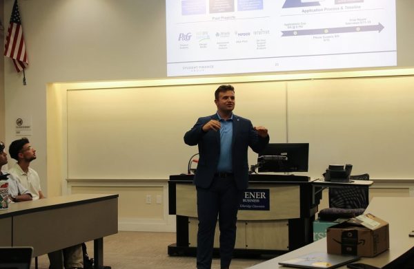 Peter Angelo presenting at UF Student Finance Group